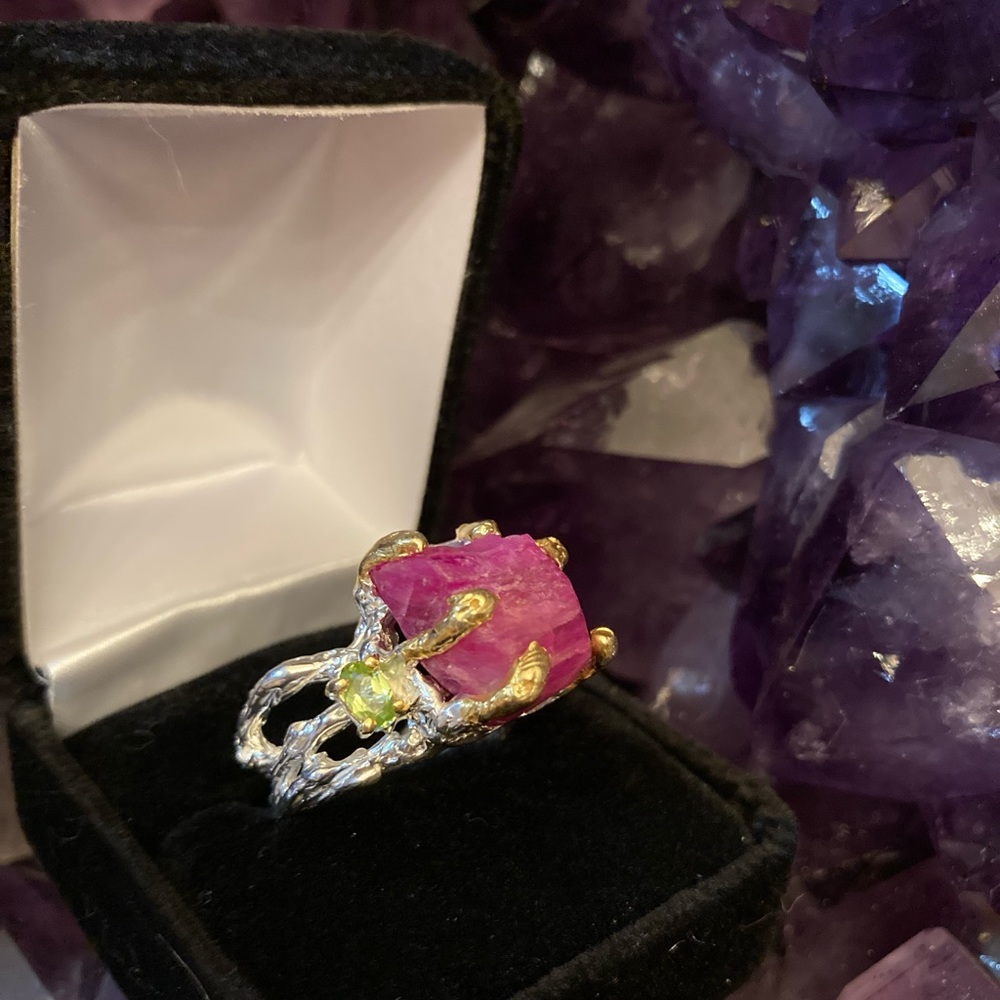 Awe Inspiring Genuine Raw Uncut Genuine Ruby Ring - Picture 3 of 5